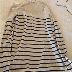 Size: XL striped sweater with elbow pads design